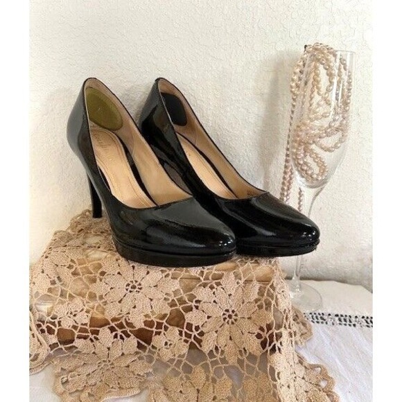 COLE HAAN size 6B Shoes Black Patent Leather 3.5" Heels NIKEAIR - Picture 1 of 6
